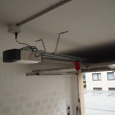 Apartment Dachwohnung Mit Sauna, Dachterrasse Und Aussicht *